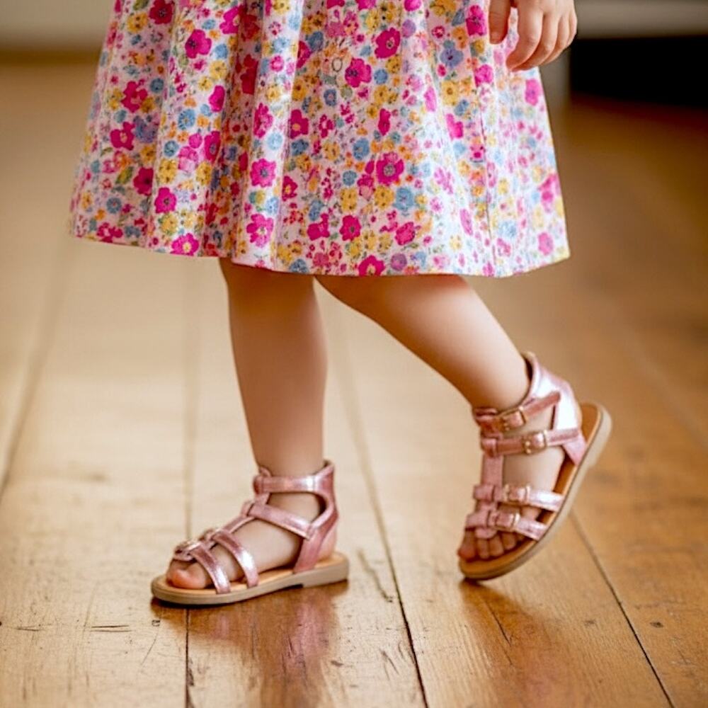 Nicole‎ Miller Sandals Shoes Girls Size 7 Pink Metallic Multi Strap Kids Toddler